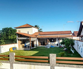 Casa com churrasqueira e lazer em Arraial do Cabo
